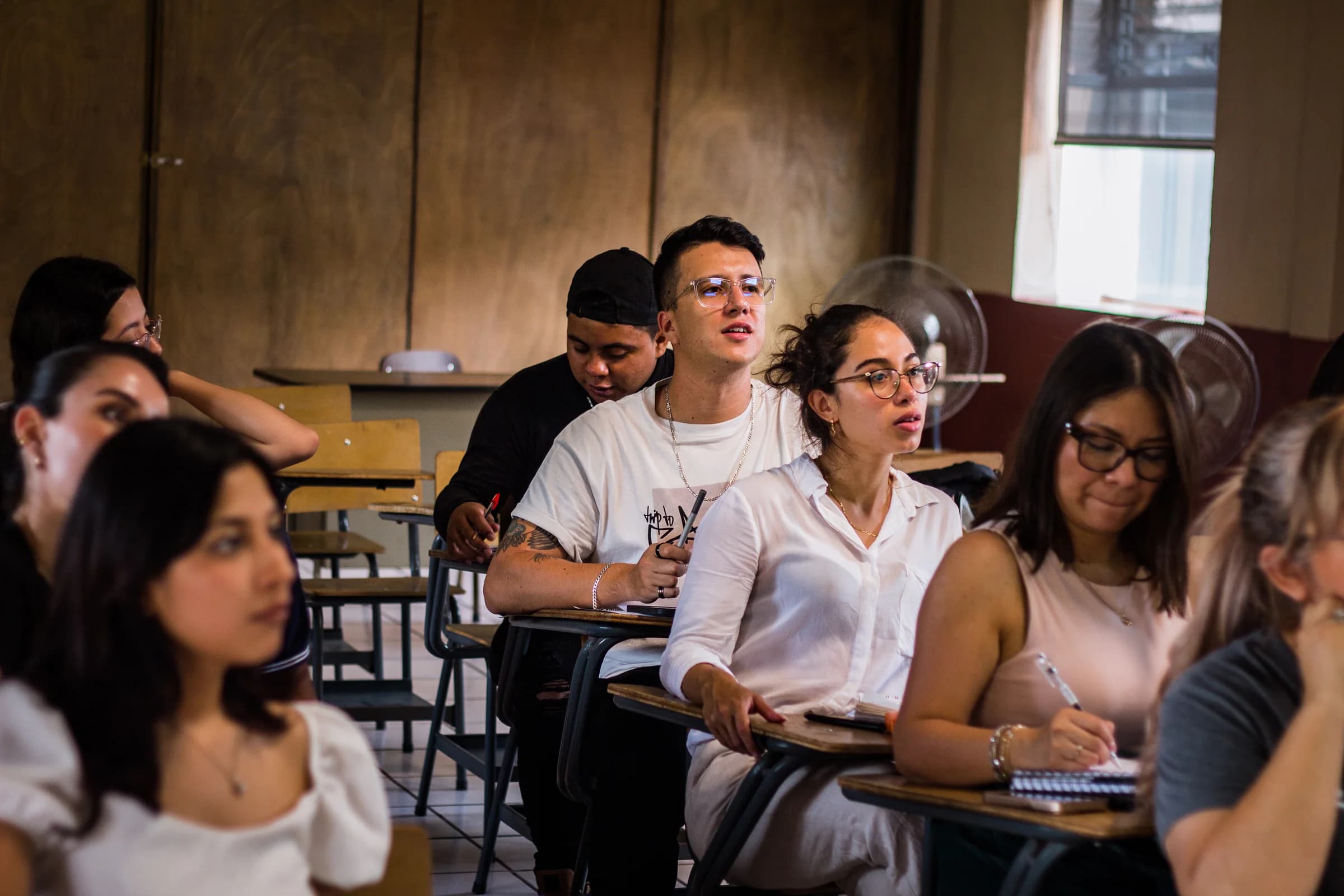 Estudiantes del ICF en clase